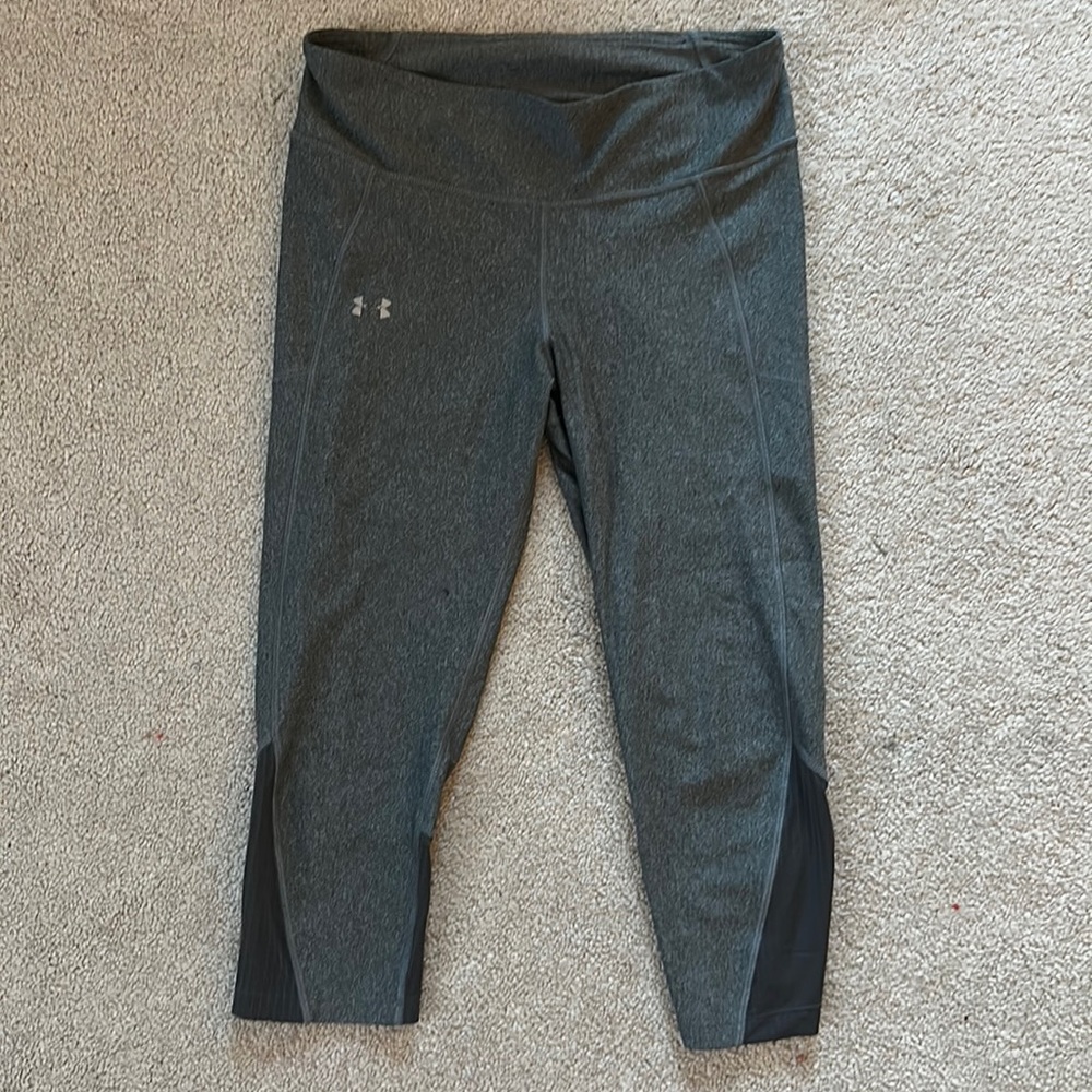 Under Armour Grey Cropped Leggings with Back Pocket